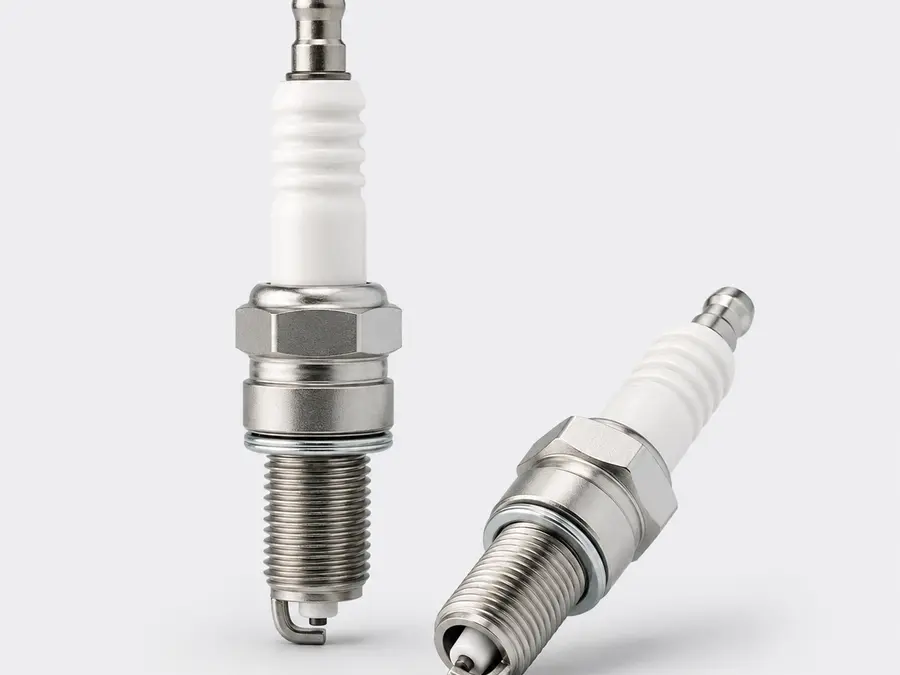 Spark plug untuk mesin tempel